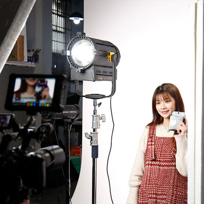 Αυτόματη εστίαση CRI 96 ζουμ Fresnel 5500K φωτογραφίας καμερών φω'των 400w στούντιο των οδηγήσεων τηλεοπτικών επικέντρων ταινιών